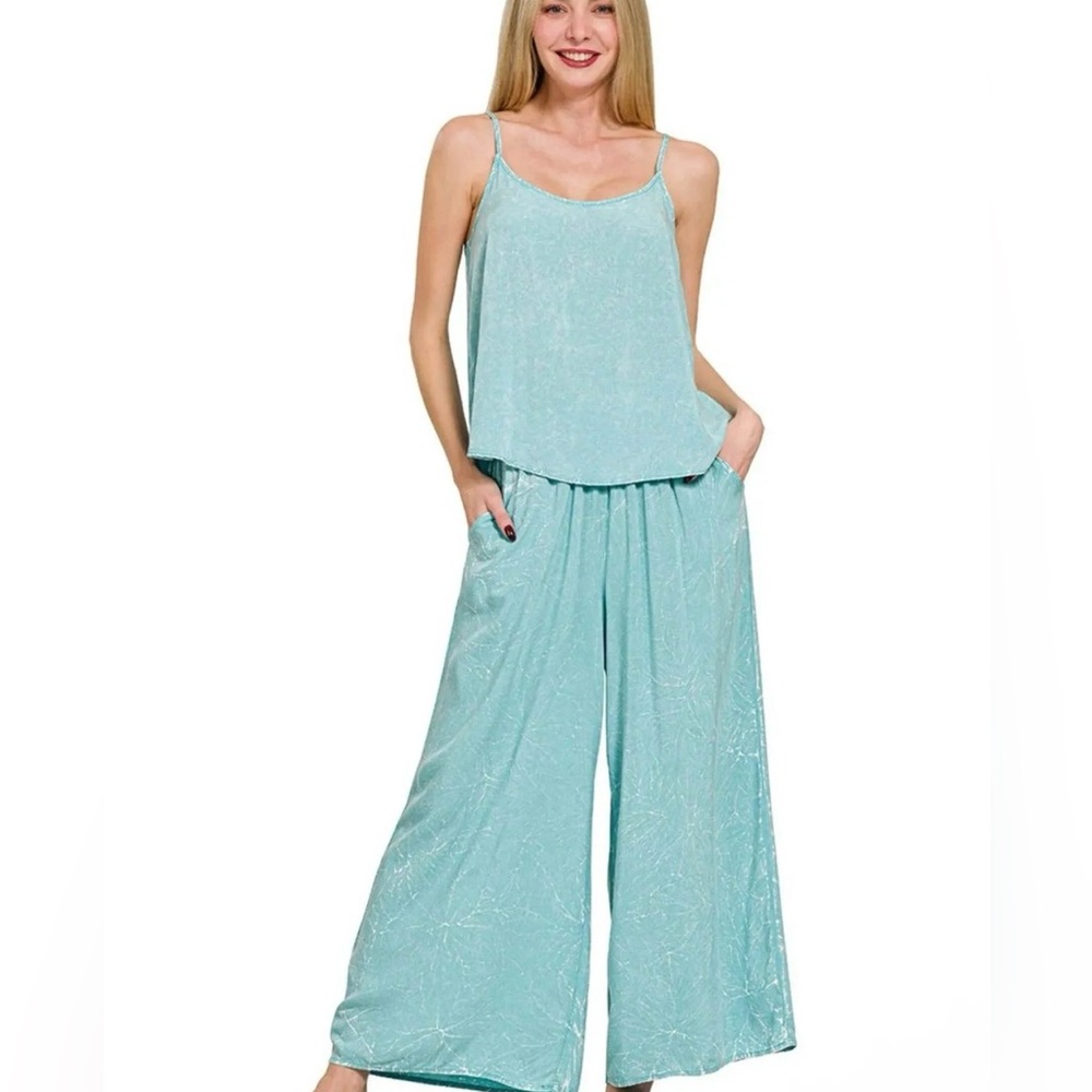 New in package Zenana Woven Acid Crinkle Washed Cami Pants 2 Piece Set